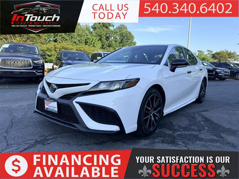 2022 TOYOTA CAMRY SE SEDAN