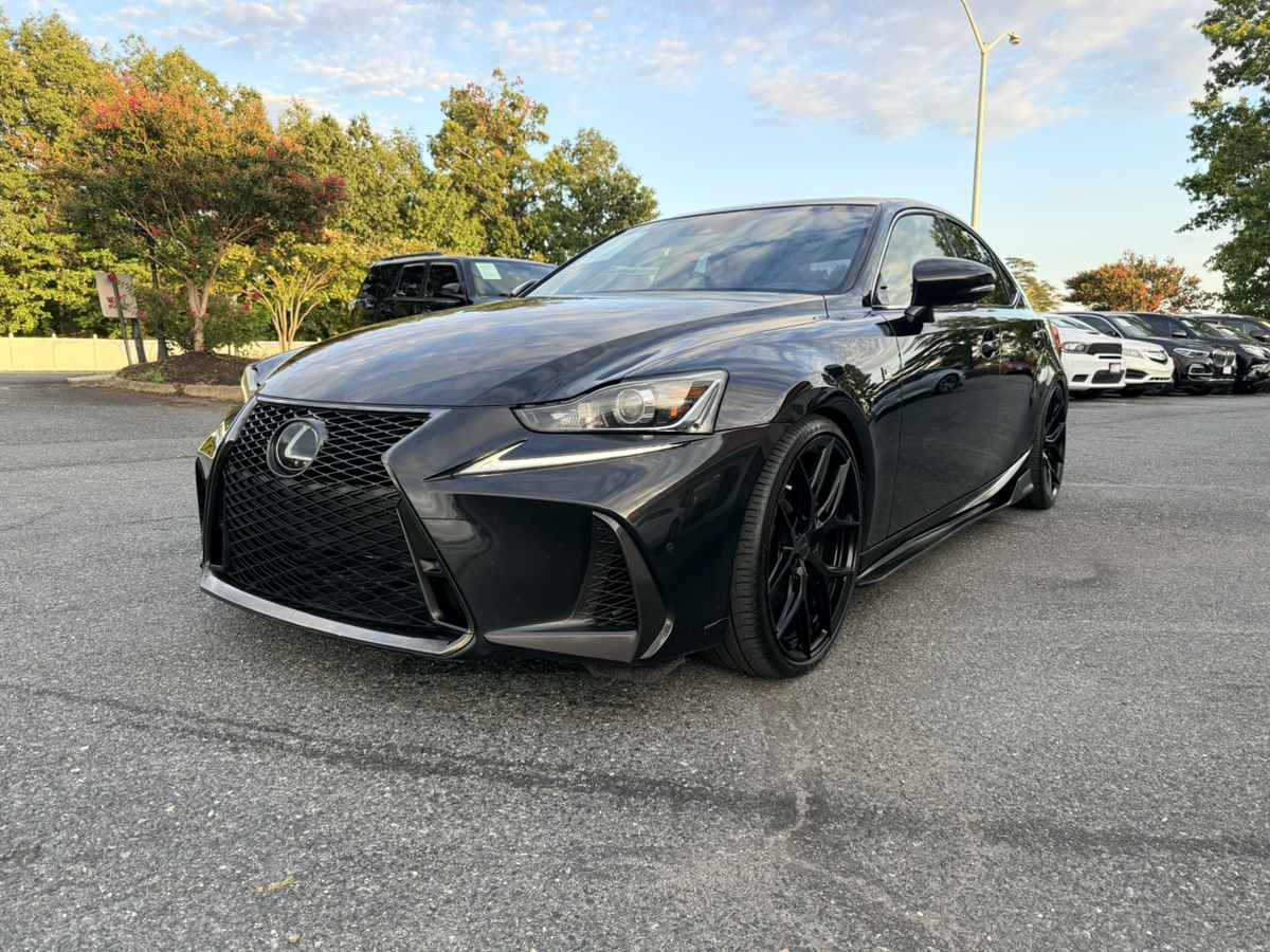 2019 Lexus IS