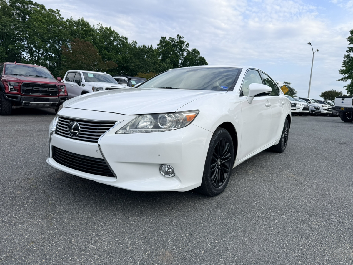 2013 Lexus ES 350 350's photo