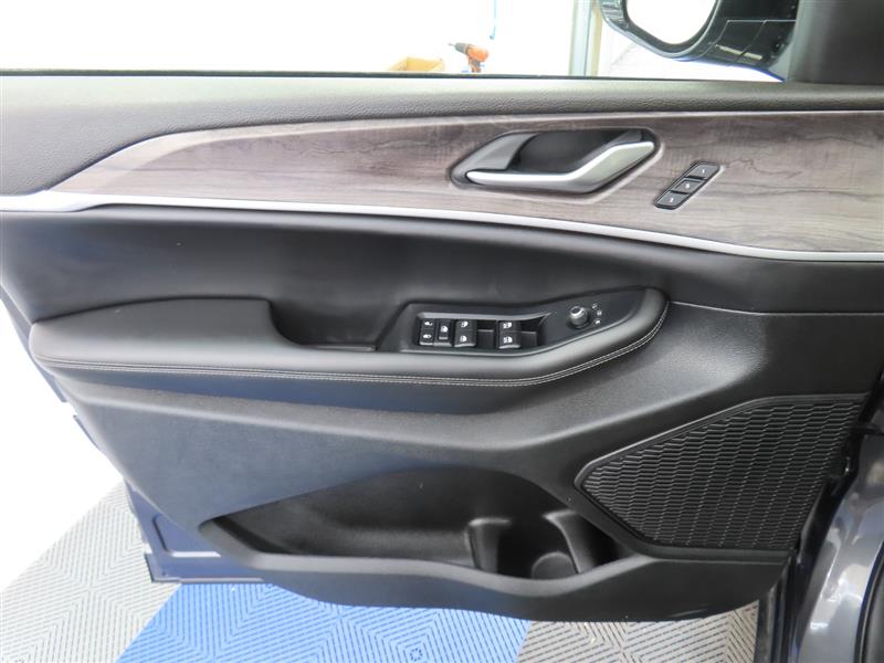 JEEPGRAND CHEROKEE17