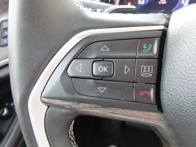 JEEPGRAND CHEROKEE24