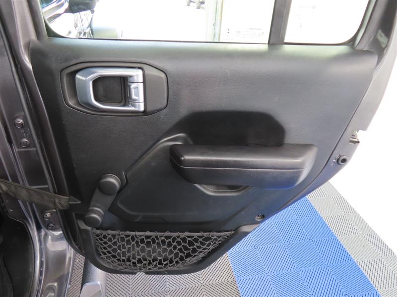 JEEPGLADIATOR28