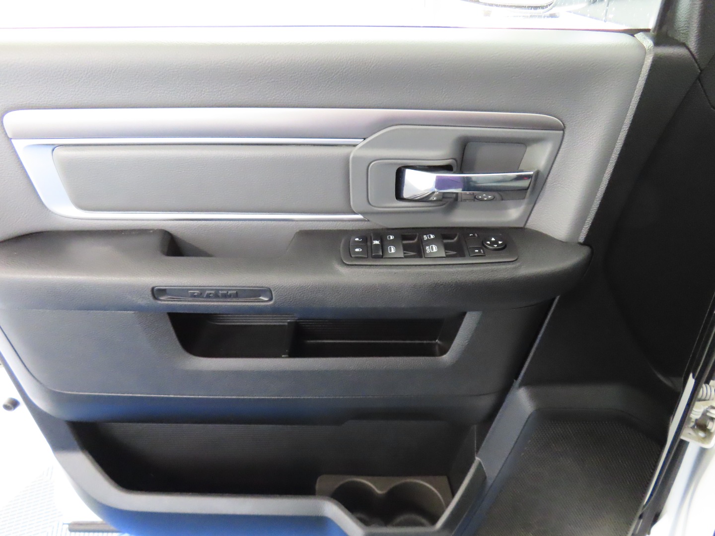 2023 RAM Ram 1500 Classic SLT - Photo 33