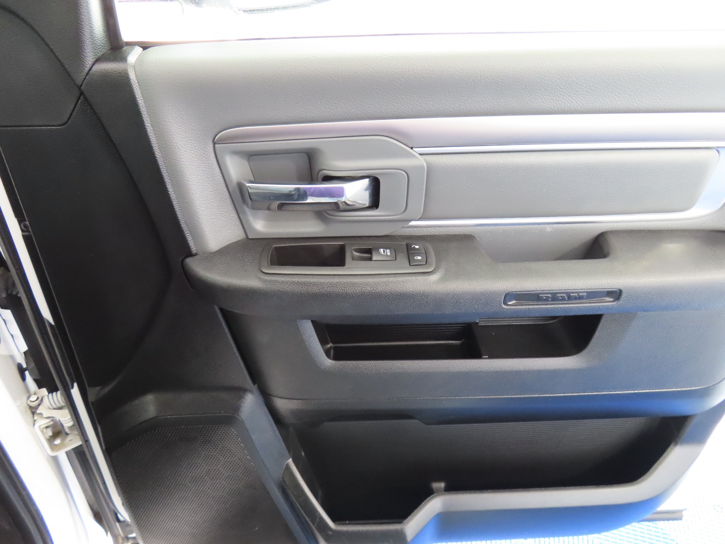 2023 RAM Ram 1500 Classic SLT - Photo 34