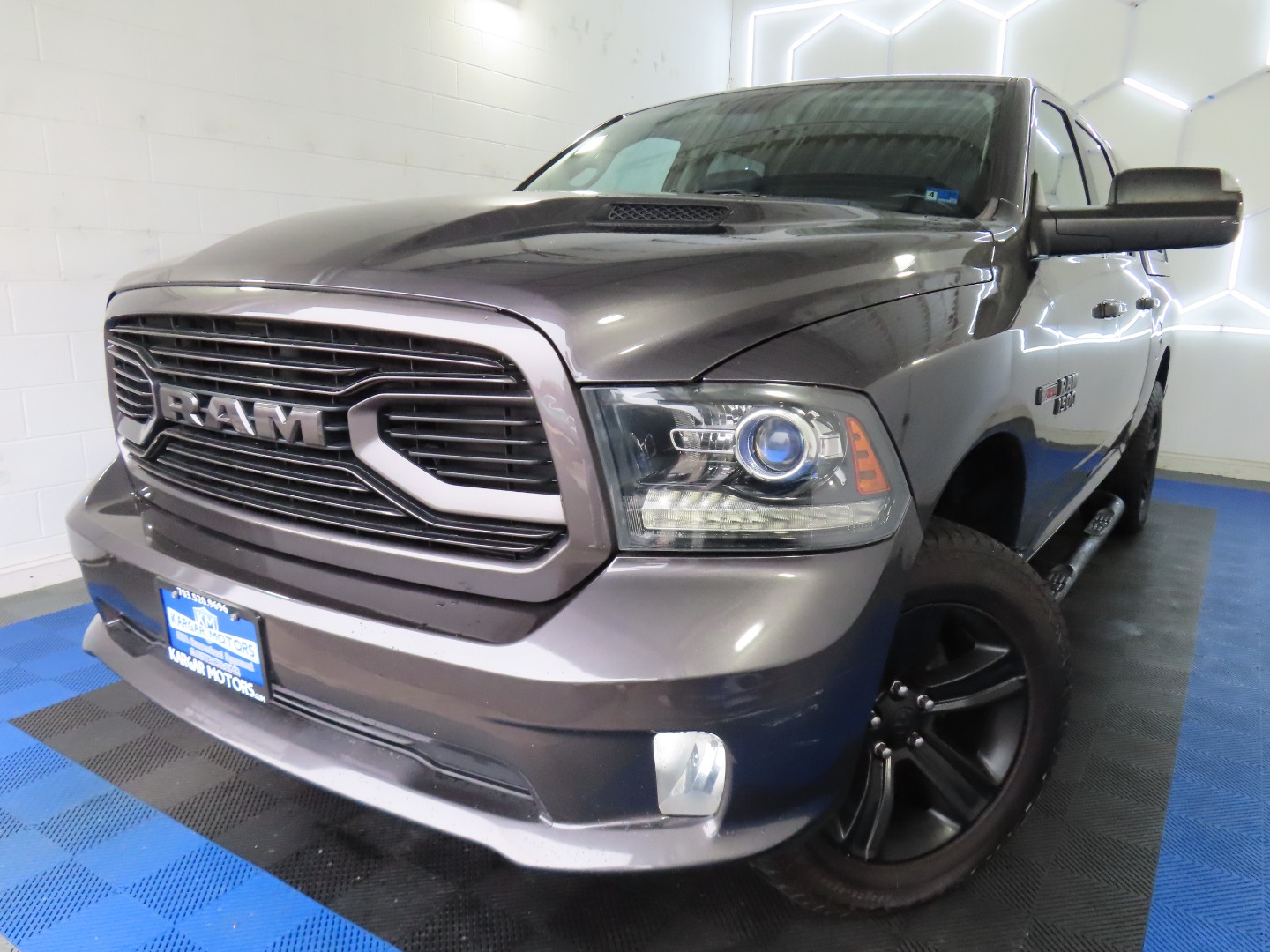 2018 RAM 1500 Sport Crew Cab 4x4 5'7" Box's photo