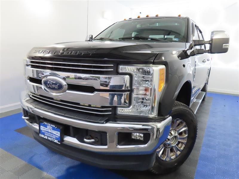 2017 FORD SUPER DUTY F-350 SRW Lariat