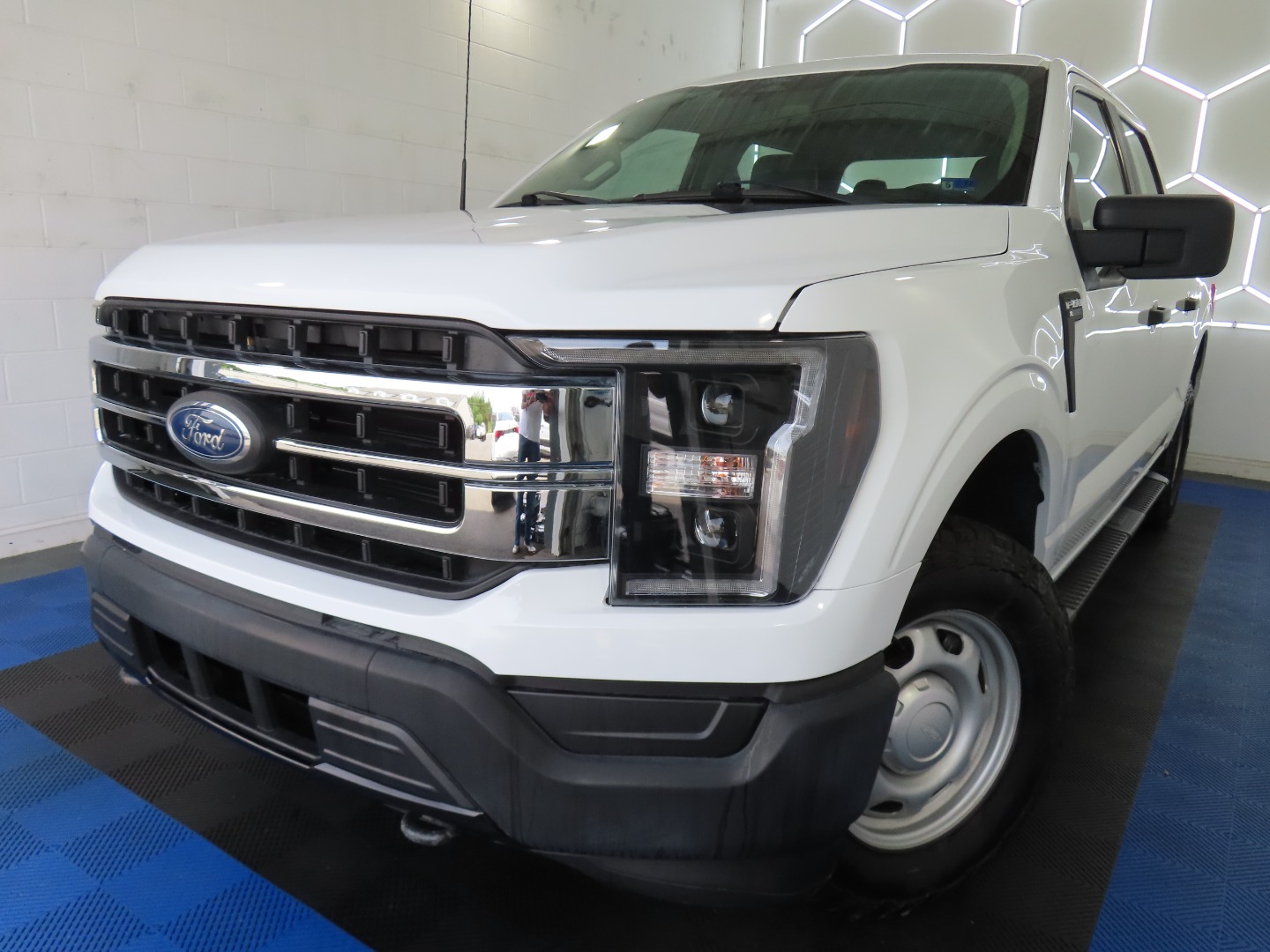 2021 Ford F-150 XL 4x4 SuperCrew 5-1/2 Box's photo