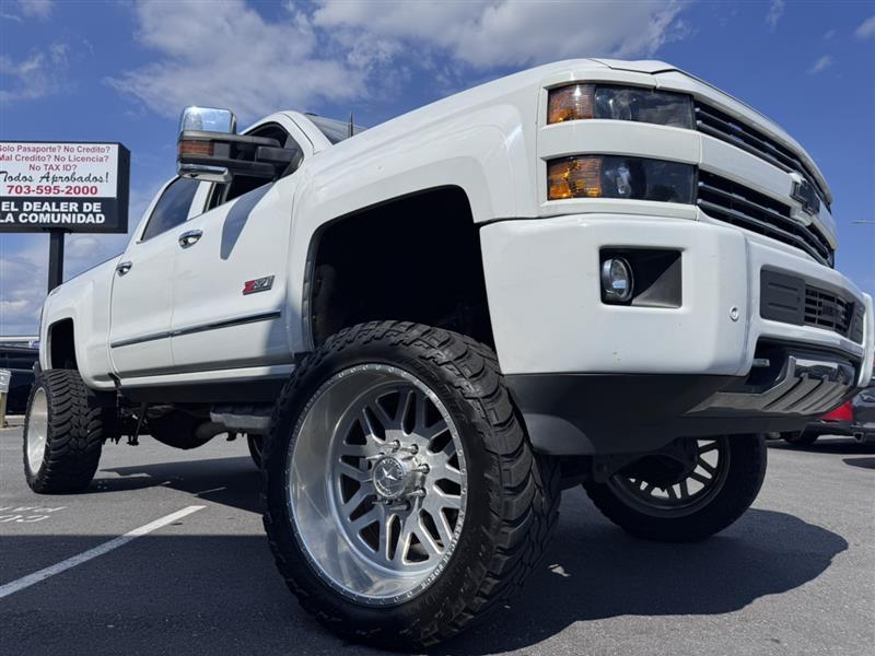 2019 CHEVROLET SILVERADO 2500HD *** 6.6L DIESEL *** LIFTED *** AMERICAN FORCE RIMS *** LOADED *** 