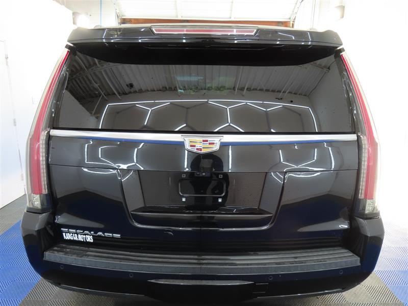 CADILLACESCALADE11