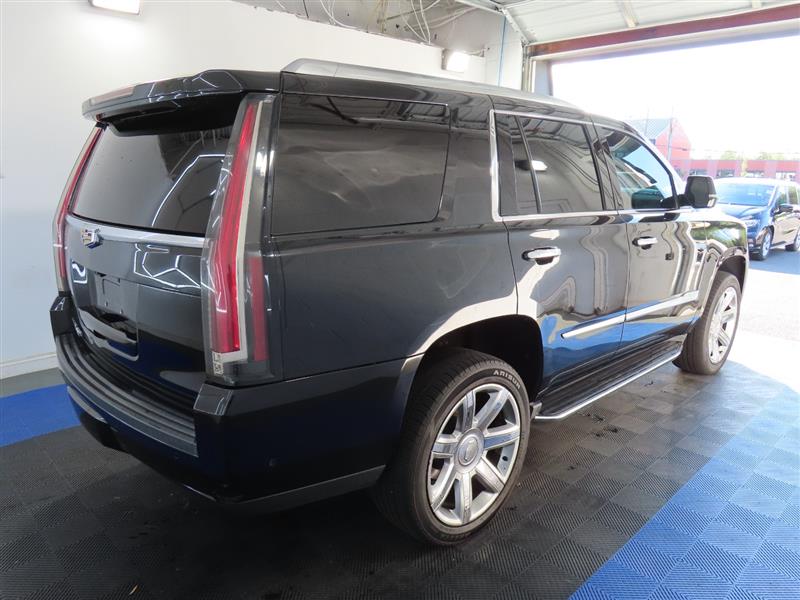 CADILLACESCALADE14