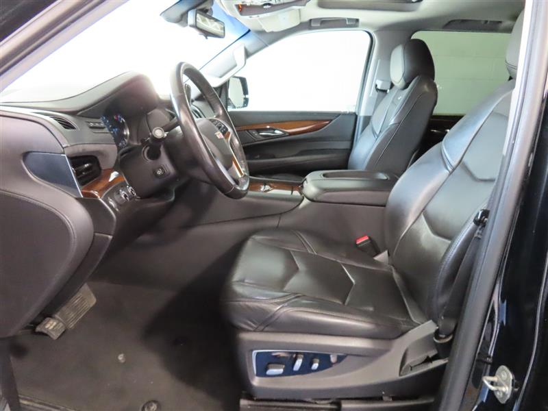 CADILLACESCALADE16