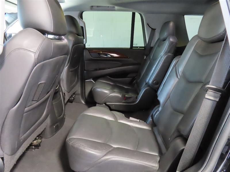 CADILLACESCALADE35