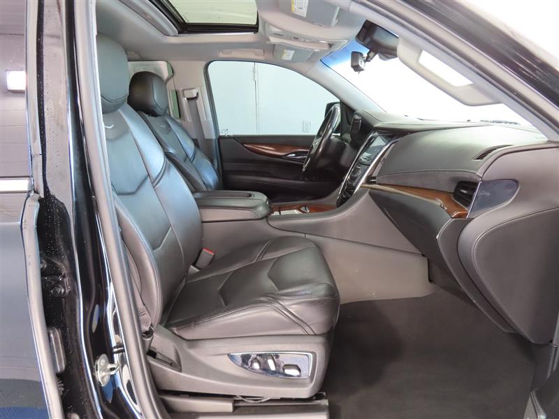 CADILLACESCALADE41