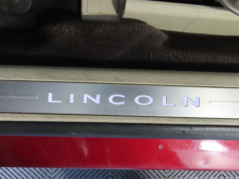 LINCOLNCONTINENTAL18