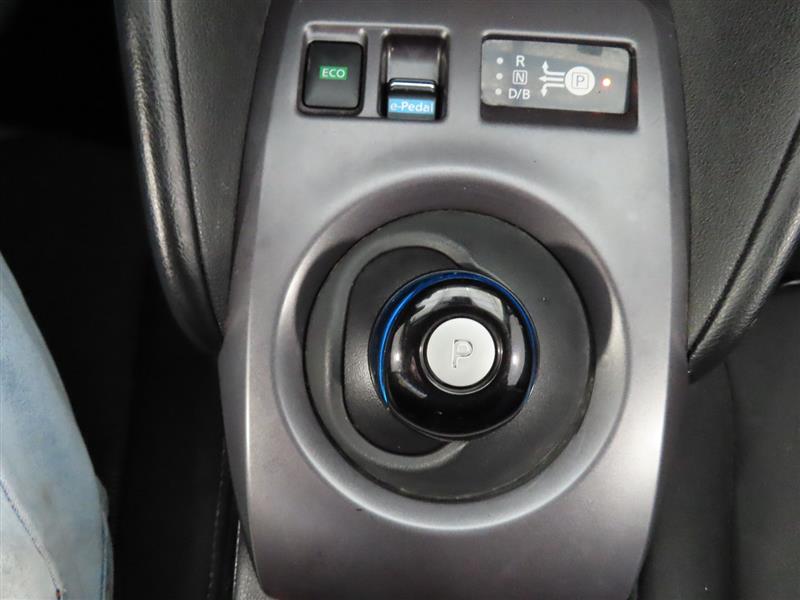 NISSANLEAF26