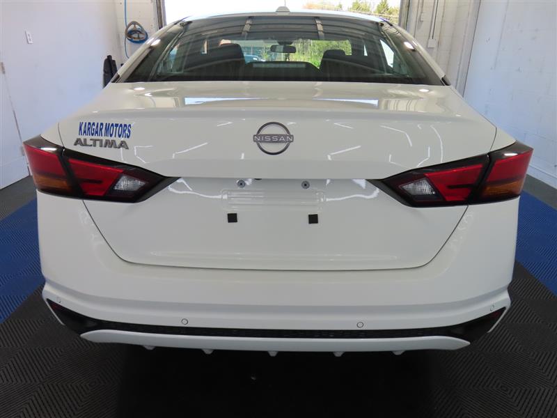 NISSANALTIMA11