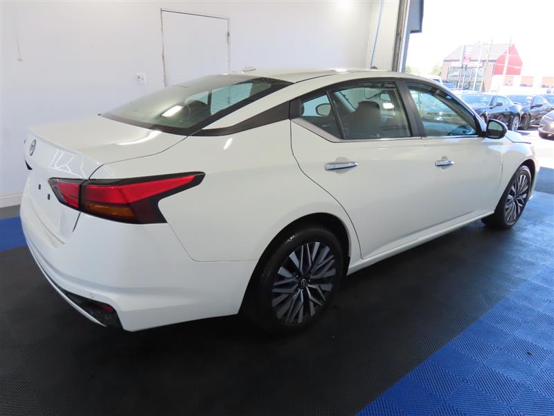NISSANALTIMA14
