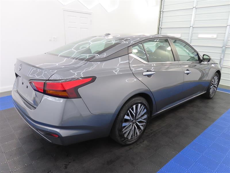 NISSANALTIMA10