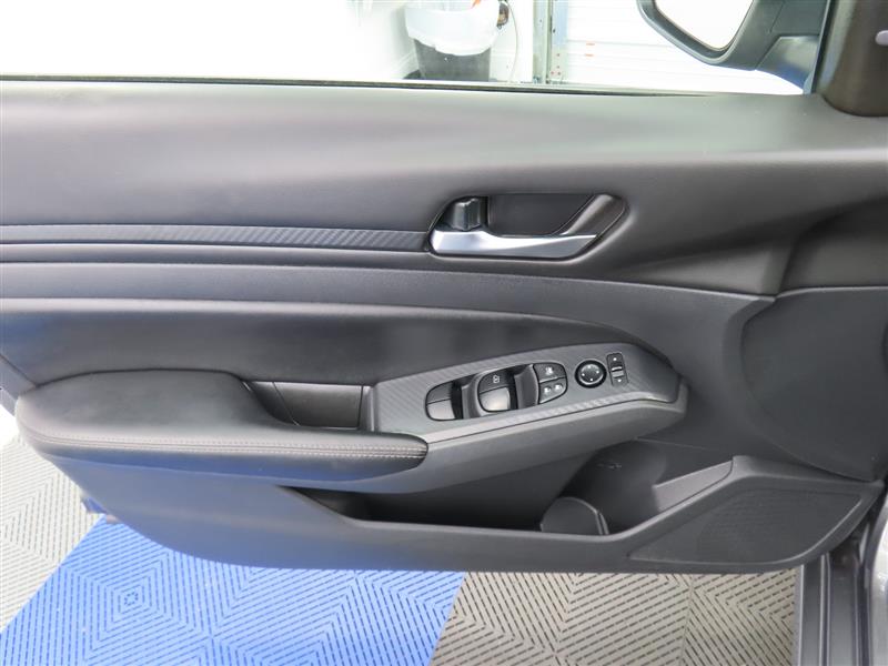 NISSANALTIMA11