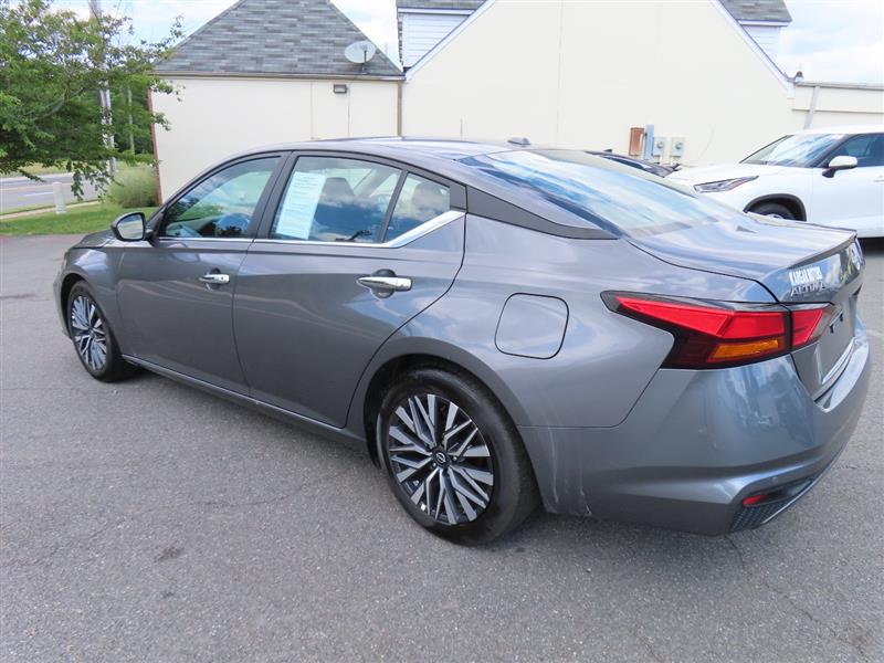 NISSANALTIMA11