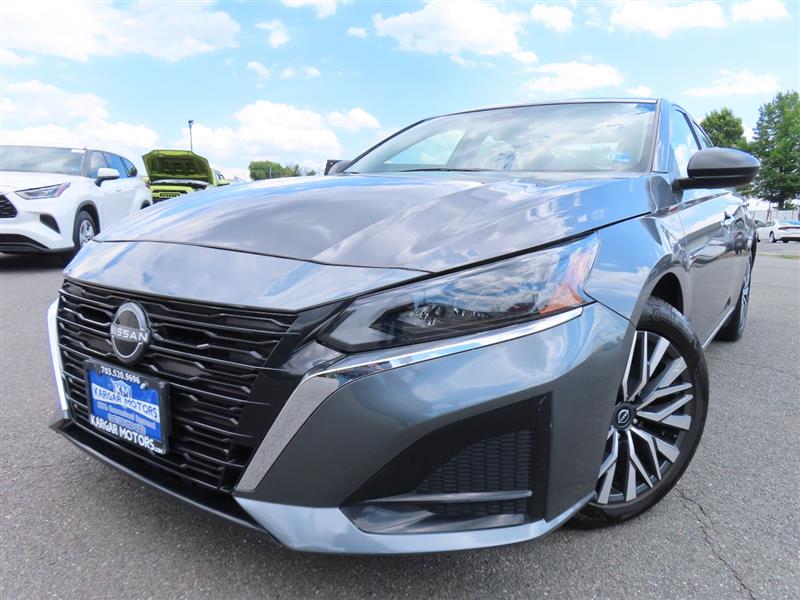 2025 NISSAN ALTIMA SV