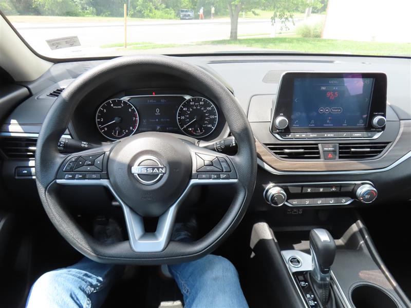 NISSANALTIMA22