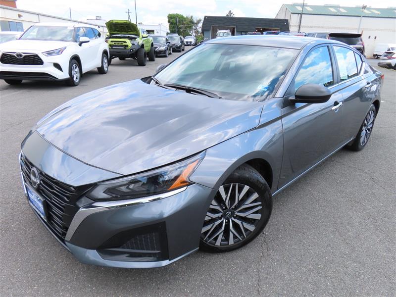 NISSANALTIMA4