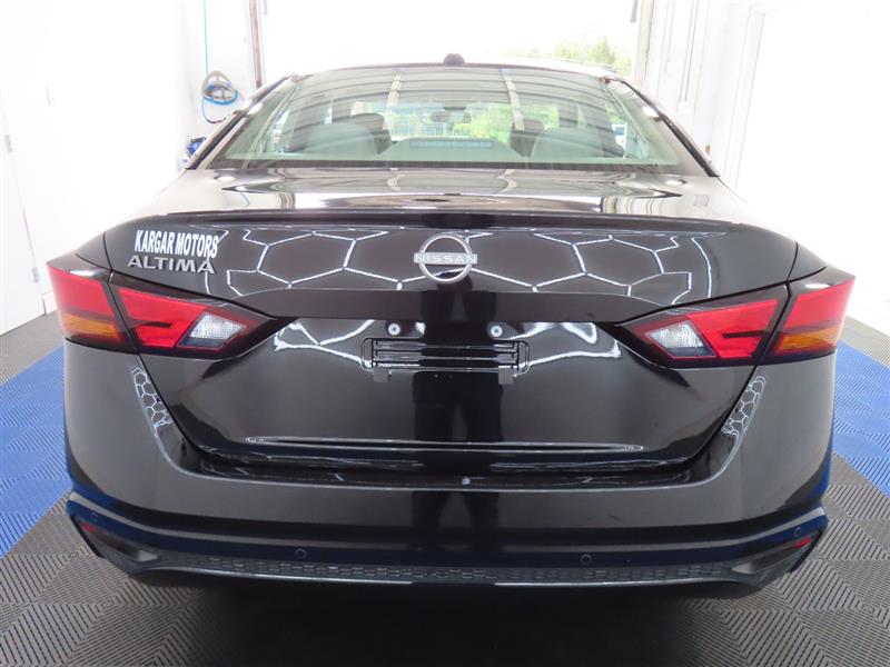 NISSANALTIMA11