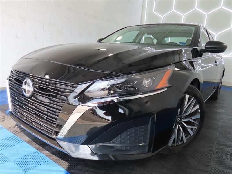 2025 NISSAN ALTIMA SV