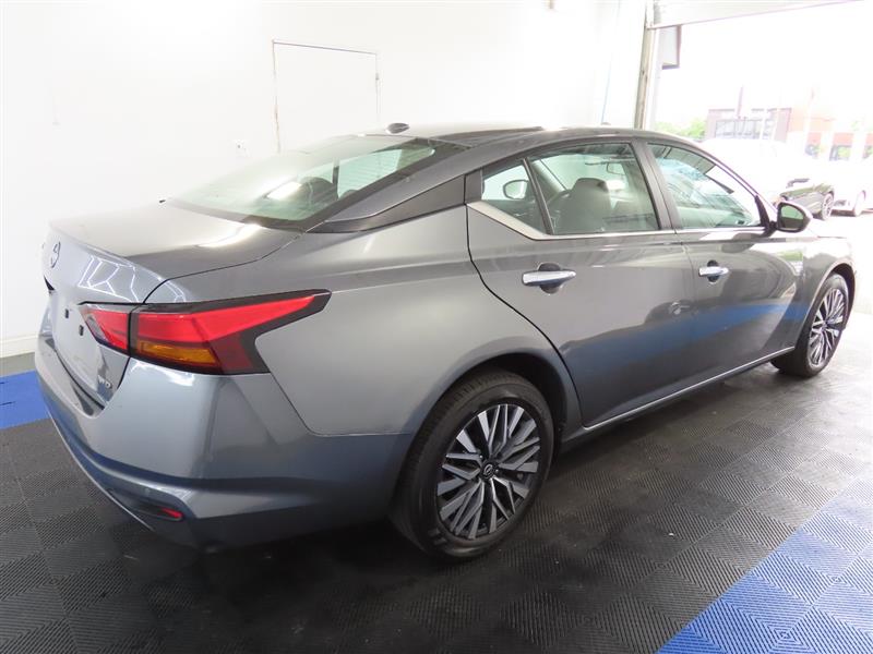NISSANALTIMA15