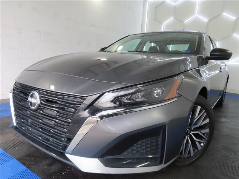 2025 NISSAN ALTIMA SV