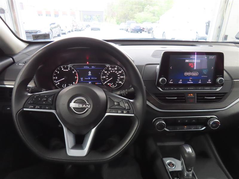 NISSANALTIMA21