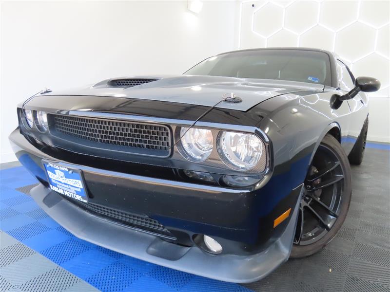 2014 Dodge Challenger SRT8 Core's photo