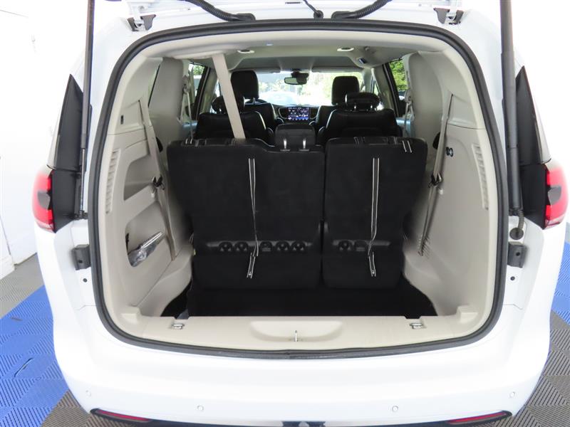 CHRYSLERPACIFICA13