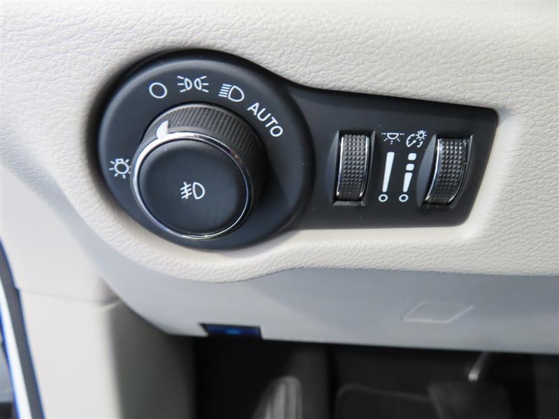 CHRYSLERPACIFICA18