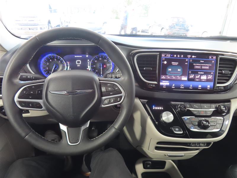 CHRYSLERPACIFICA21