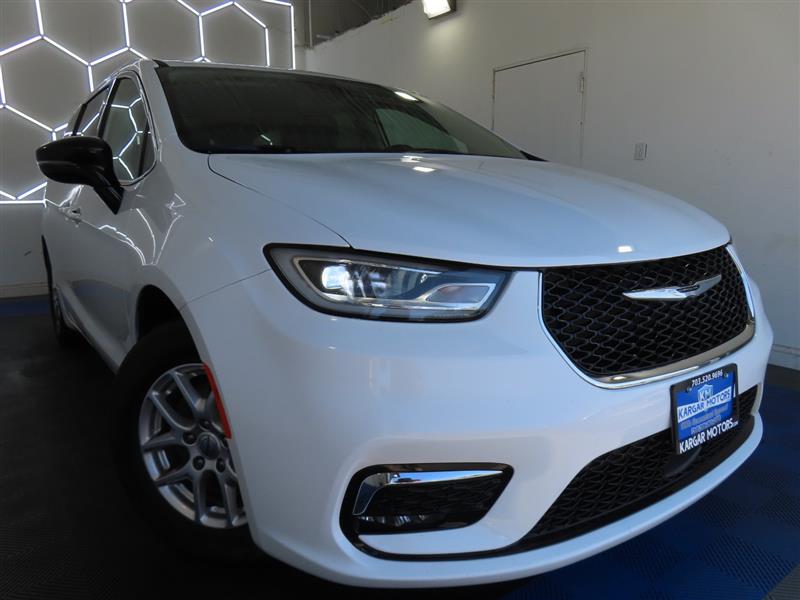 CHRYSLERPACIFICA3