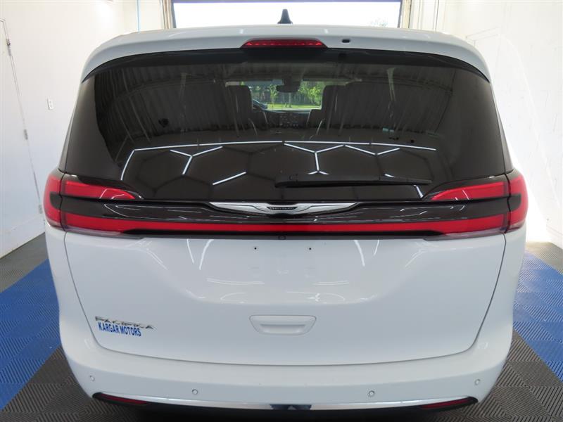 CHRYSLERPACIFICA11