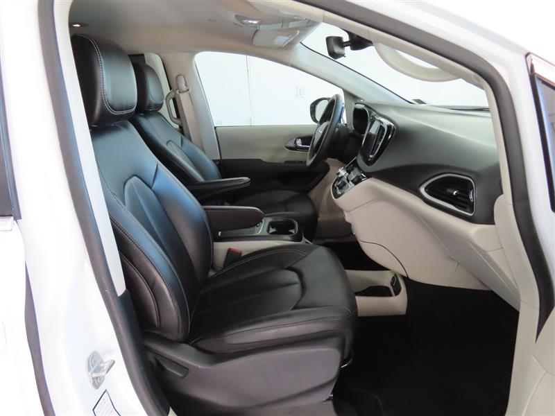 CHRYSLERPACIFICA34