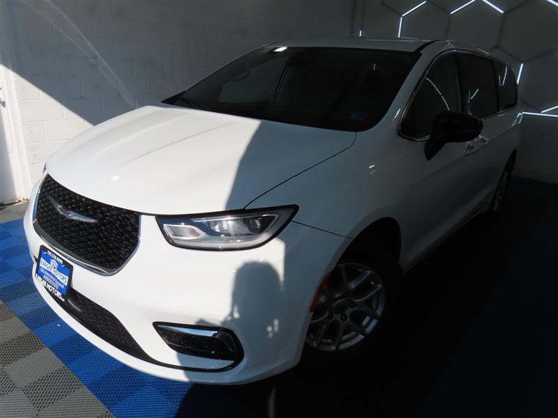 CHRYSLERPACIFICA4