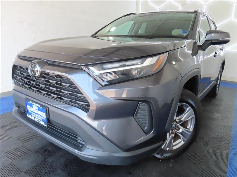 2023 TOYOTA RAV4 XLE