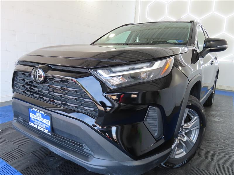 2024 TOYOTA RAV4 XLE
