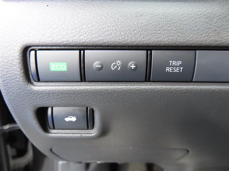 NISSANSENTRA17