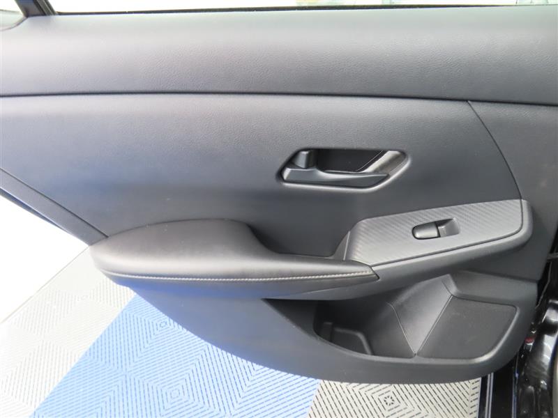 NISSANSENTRA28