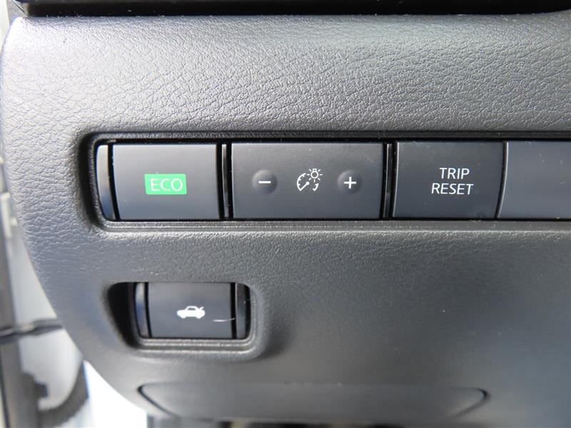 NISSANSENTRA18