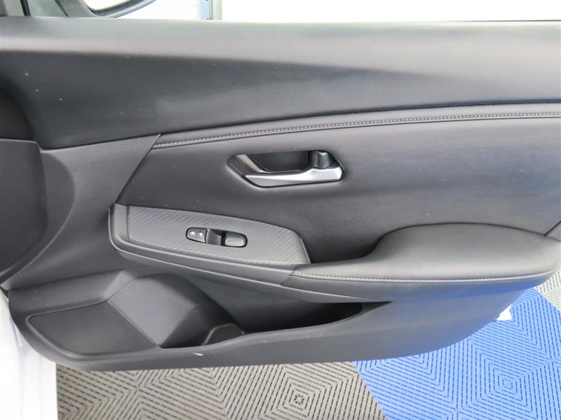 NISSANSENTRA33