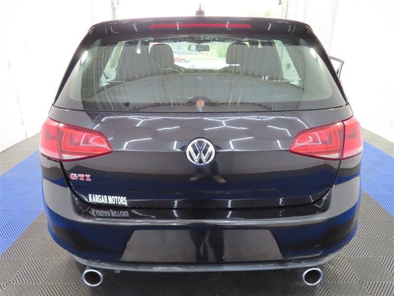 VOLKSWAGENGOLF GTI11