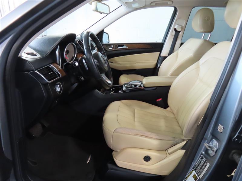 MERCEDES-BENZGLS17
