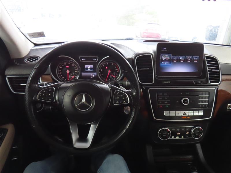 MERCEDES-BENZGLS23