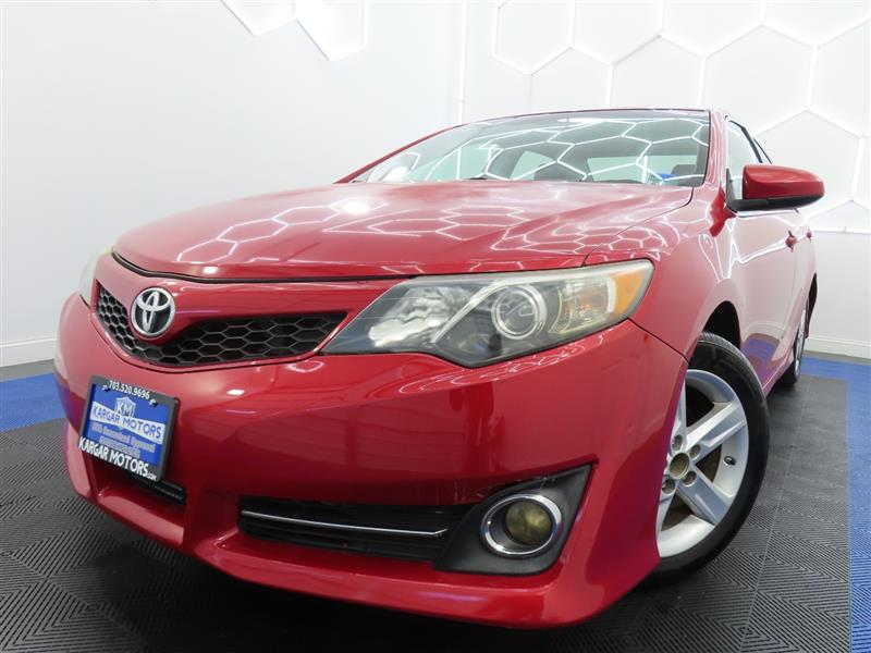 2013 TOYOTA CAMRY SE